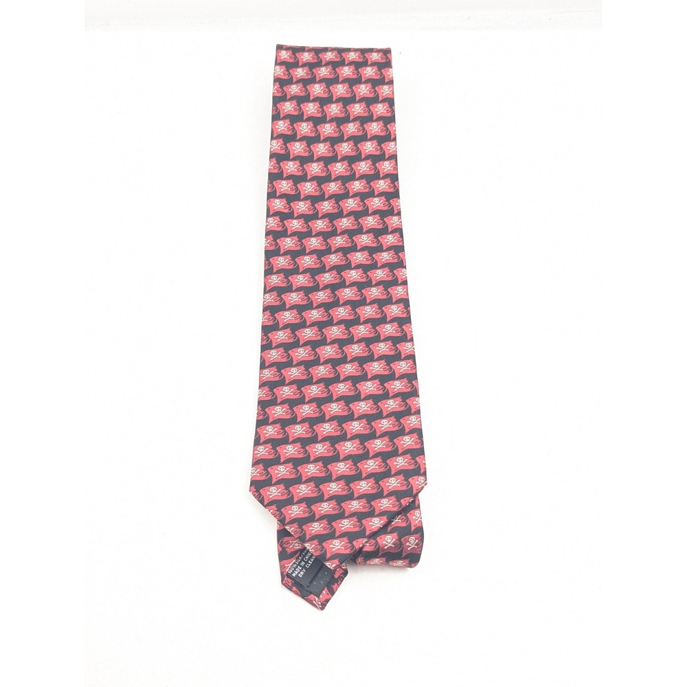 Walt Disney World Pirate Skull Jolly Roger Silk Necktie‎ Red Black